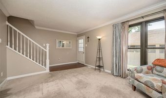 2370 Hidden Meadow Ln, Ballwin, MO 63021