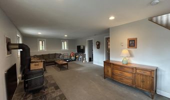 1979 N Hill Rd, Andover, VT 05143