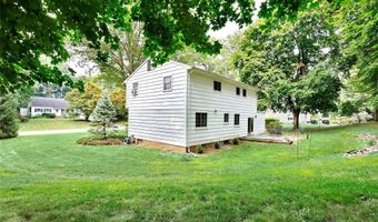 12 Provost Dr, Airmont, NY 10901