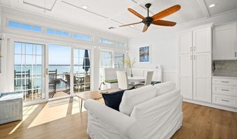 106 King Philip Ave, Bristol, RI 02809