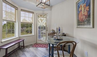 866 Washington St, Bay St. Louis, MS 39520