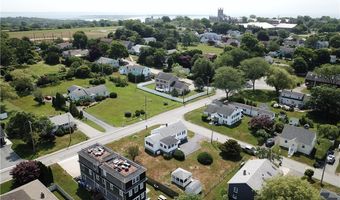 117 Wolcott Ave, Middletown, RI 02842