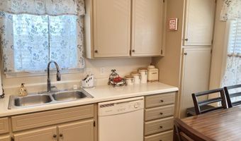 57 Wheeler St, Alexander City, AL 35010