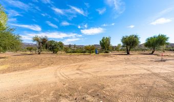 33795 S PARK Ln, Black Canyon City, AZ 85324