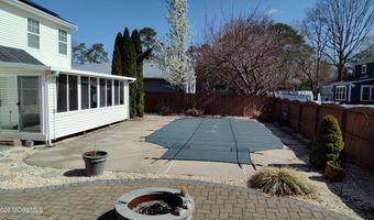 1217 Spray Ave, Beachwood, NJ 08722