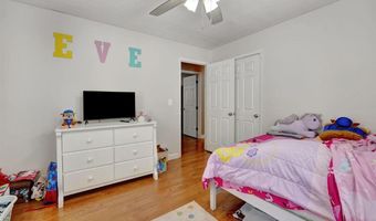 2205 Elmcrest Dr, Bardstown, KY 40004