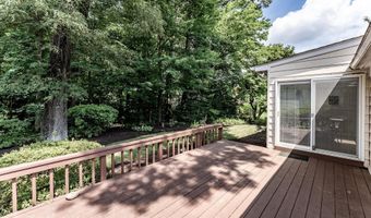 8702 PAPPAS Way, Annandale, VA 22003