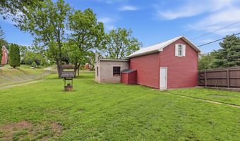 103 W KING St, Abbottstown, PA 17301