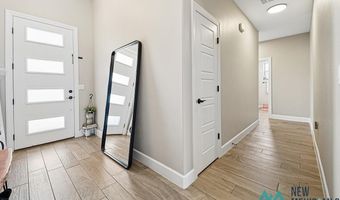 3811 Aquamarine Dr, Carlsbad, NM 88220