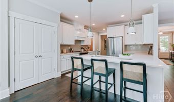 105 Inverness Rd, Athens, GA 30606