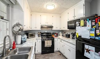 6242 New Mill Trl, Acworth, GA 30102