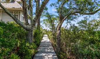 123 N Bald Head Wynd #9, Bald Head Island, NC 28461