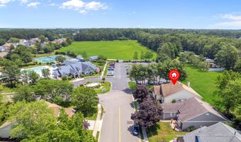 180 Sylvan Lake Blvd, Bayville, NJ 08721