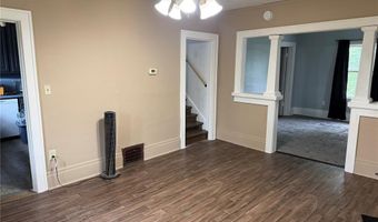 322 1st St, Atkins, IA 52206