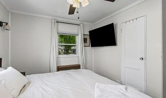 24 Westlyn Ct, Albany, NY 12203