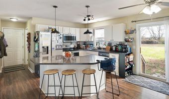 29 E WALNUT St, Magnolia, DE 19962