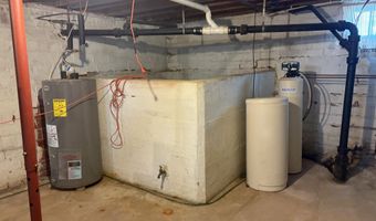 715 Grand Ave, Alden, IA 50006