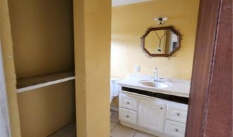 1721 Arcadian St, Savannah, GA 31405