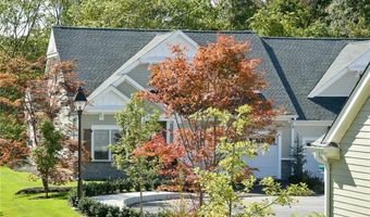 47 Travelers Ct, East Greenwich, RI 02818