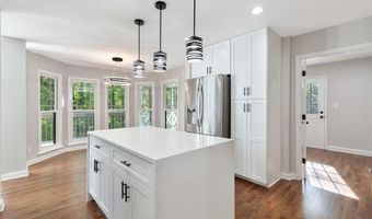100 Little Ridge Rd, Berkeley Lake, GA 30096