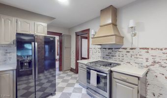 645 W Summit St, Alliance, OH 44601