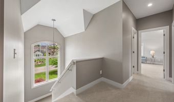 435 Dunwoody Dr, Aurora, OH 44202