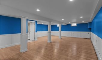 65 Howland Rd, Cranston, RI 02910