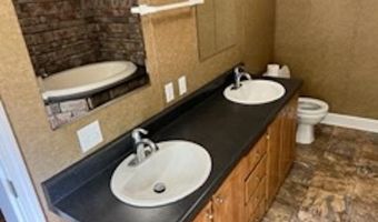 81 Wildwood Dr, Ash Flat, AR 72513