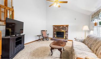 136 Bernard Cir, Abington, MA 02351
