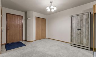 3325 N CASALOMA Dr 39, Appleton, WI 54913