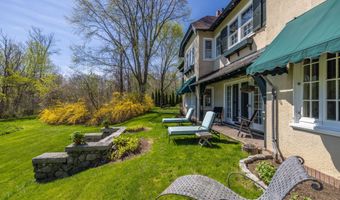 18 Bayside Dr, Belfast, ME 04915