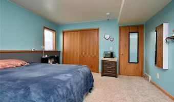 215 Benson Dr, Lewiston, MN 55952