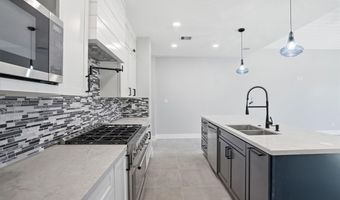 741 S 10th St, Aransas Pass, TX 78336