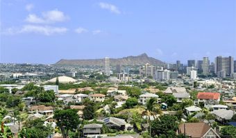 2013 Kakela Dr Back Right, Honolulu, HI 96822