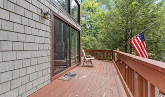 11 Carmen Gln, Albrightsville, PA 18210