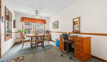 121 E O'Neil Dr, Ames, IA 50010