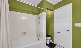 12 Dyal St, Baxley, GA 31513