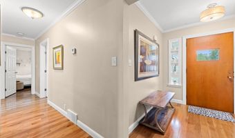 1319 Glamorgan St, Alliance, OH 44601
