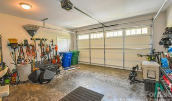 123 White Oak Road Ext, Arden, NC 28704