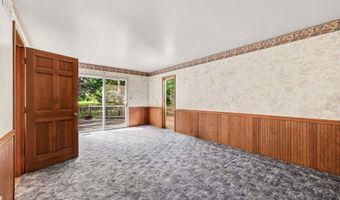 5688 W Waters Rd, Ann Arbor, MI 48103