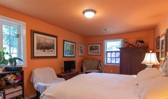 344 Gibson St, Abingdon, VA 24210