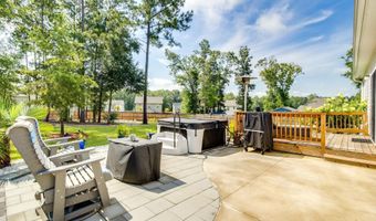106 Madison Ct, Camden, SC 29020