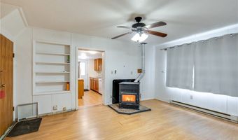 1314 Bank St, Atwater, OH 44201