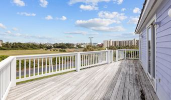 105 Island Quay Ct, Atlantic Beach, NC 28512