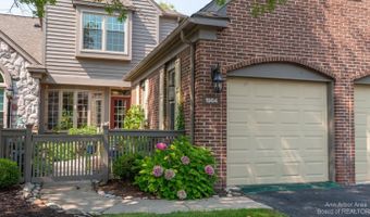 1964 Boulder Dr, Ann Arbor, MI 48104
