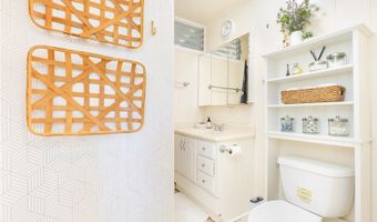 99-354 Honohono St, Aiea, HI 96701