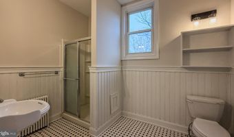 165 E MOUNT PLEASANT Unit 2Nd Floor 2Nd Floor, Ambler, PA 19002