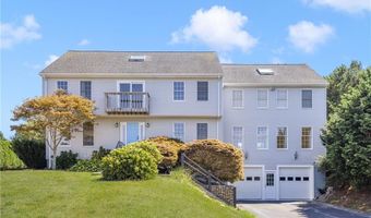 18 JH Dwyer Dr, Middletown, RI 02842