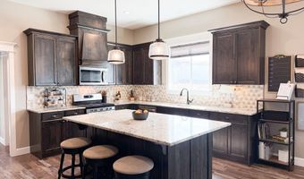 6560 E Crown Cres, Ammon, ID 83406