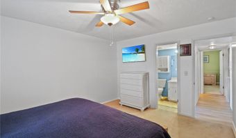 1640 JUNO Trl 204C, Astor, FL 32102